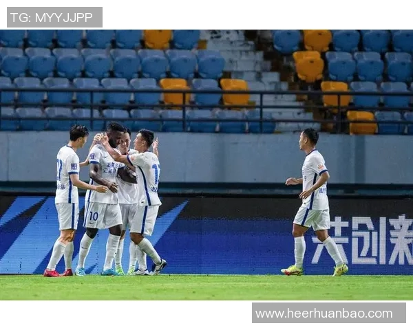 沧州雄狮全力冲击赛季关键战巅峰对决胜负悬念即将揭晓